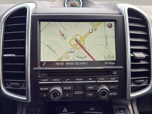 Used 2016 Porsche Cayenne image 26