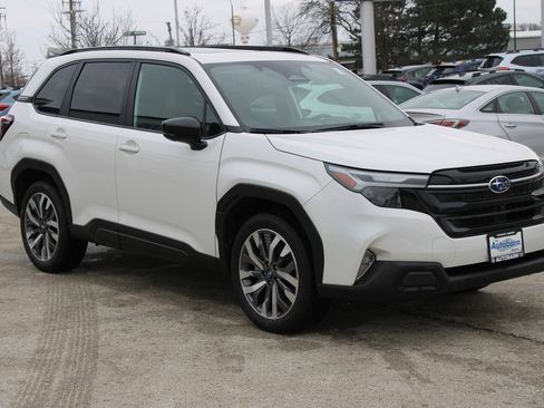 Certified 2025 Subaru Forester Touring image 3