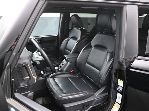 Certified 2025 Ford Bronco Badlands AWD/4WD image 9