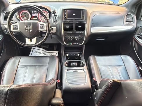 Used 2020 Dodge Grand Caravan GT image 30