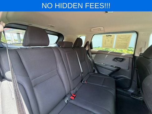 Used 2023 Nissan Rogue S FWD image 32