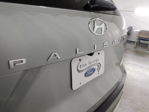 Used 2023 Hyundai Palisade Calligraphy image 5