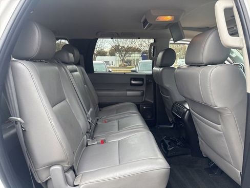 Used 2015 Toyota Sequoia Limited image 19
