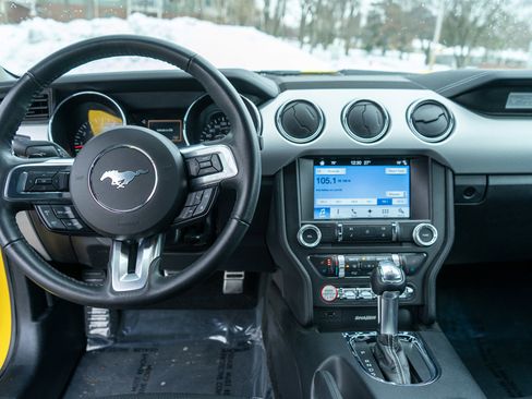 Used 2017 Ford Mustang GT Premium image 12