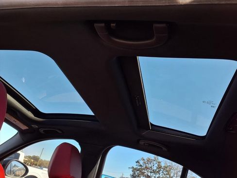 Used 2023 Alfa Romeo Giulia Veloce image 19