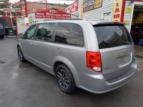 Used 2018 Dodge Grand Caravan GT FWD image 6