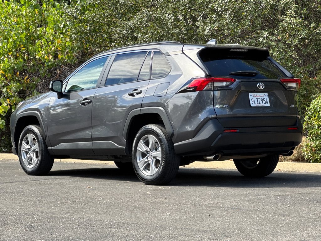 Used 2024 Toyota RAV4 XLE FWD image 7
