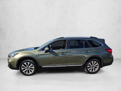 Used 2018 Subaru Outback 3.6R Touring image 9