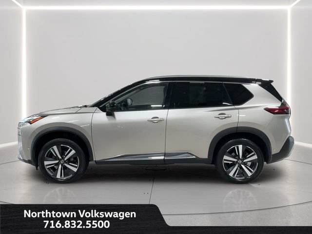 Used 2021 Nissan Rogue Platinum AWD/4WD image 2