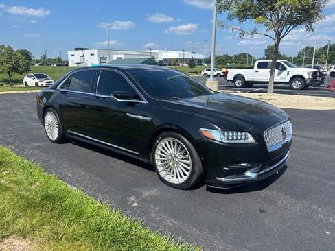 Used 2017 Lincoln Continental Reserve w/ Luxury Package AWD/4WD image 3