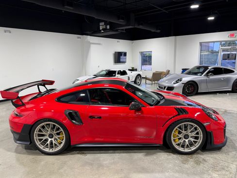 Used 2018 Porsche 911 GT2 RS RWD image 14