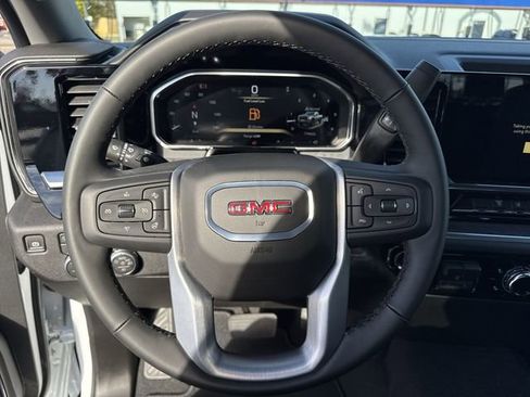 New 2026 GMC Sierra 2500 SLT AWD/4WD image 16