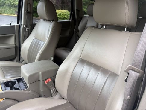 Used 2005 Jeep Grand Cherokee Laredo AWD/4WD image 20
