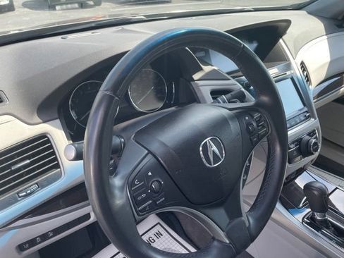 Used 2017 Acura RLX w/ Technology Package FWD image 10