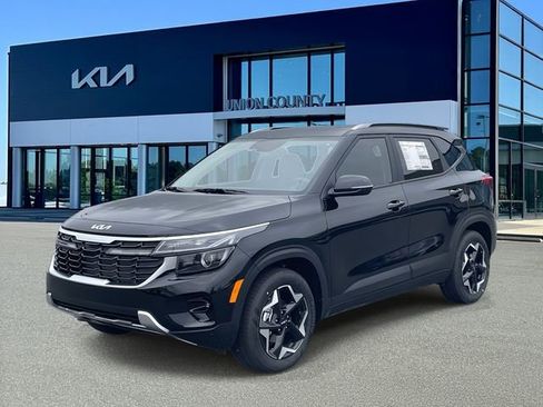 New 2026 Kia Seltos S image 8