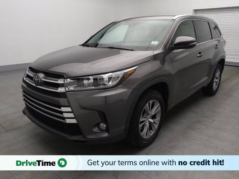 Used 2017 Toyota Highlander Limited image 1
