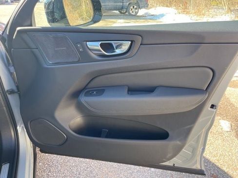New 2026 Volvo XC60 B5 Plus w/ Climate Package image 10