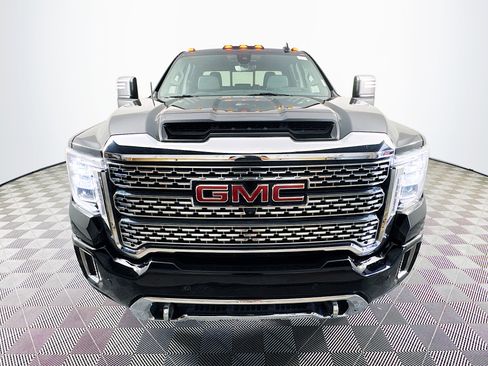 Used 2023 GMC Sierra 3500 Denali w/ Denali Ultimate Package image 2