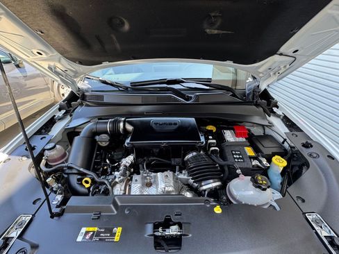 Used 2025 Jeep Compass Limited image 33