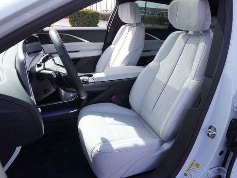 New 2026 Cadillac Lyriq Luxury image 13