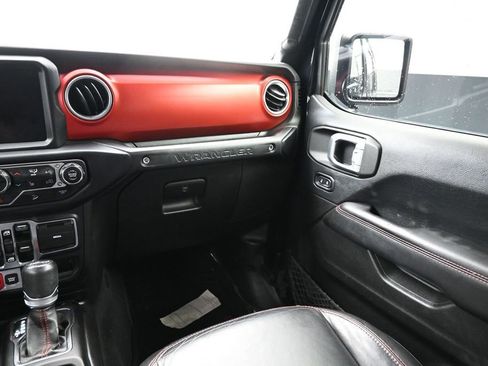Used 2019 Jeep Wrangler Unlimited Rubicon AWD/4WD image 14
