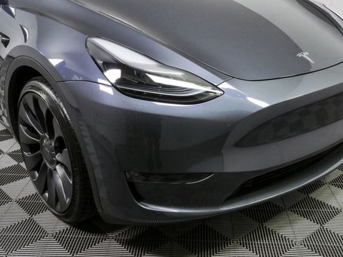 Used 2023 Tesla Model Y Performance AWD/4WD image 37