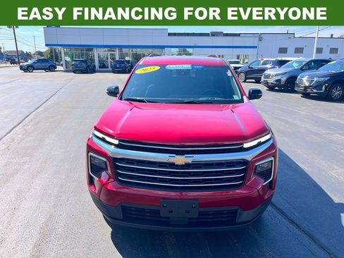 Certified 2025 Chevrolet Traverse LT image 5