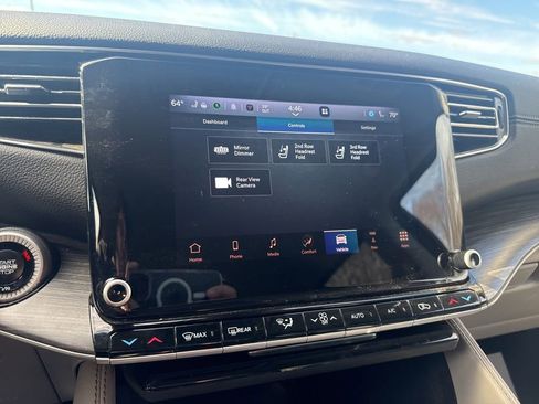 Used 2024 Jeep Wagoneer Series II image 27