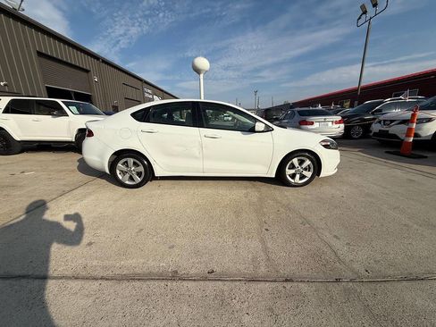 Used 2016 Dodge Dart SXT image 16