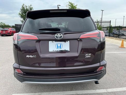 Used 2018 Toyota RAV4 XLE AWD/4WD image 23