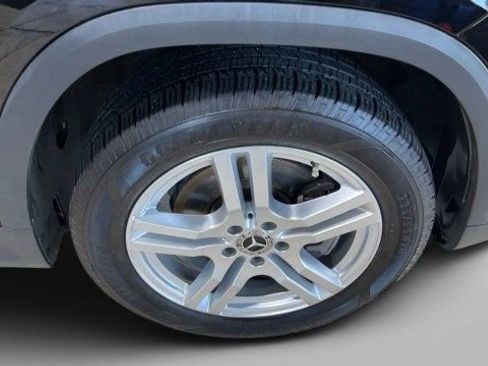 Used 2022 Mercedes-Benz GLA 250 w/ Premium Package Lite image 21