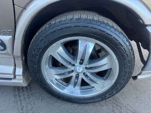 Used 2004 Chevrolet Express 1500 image 11