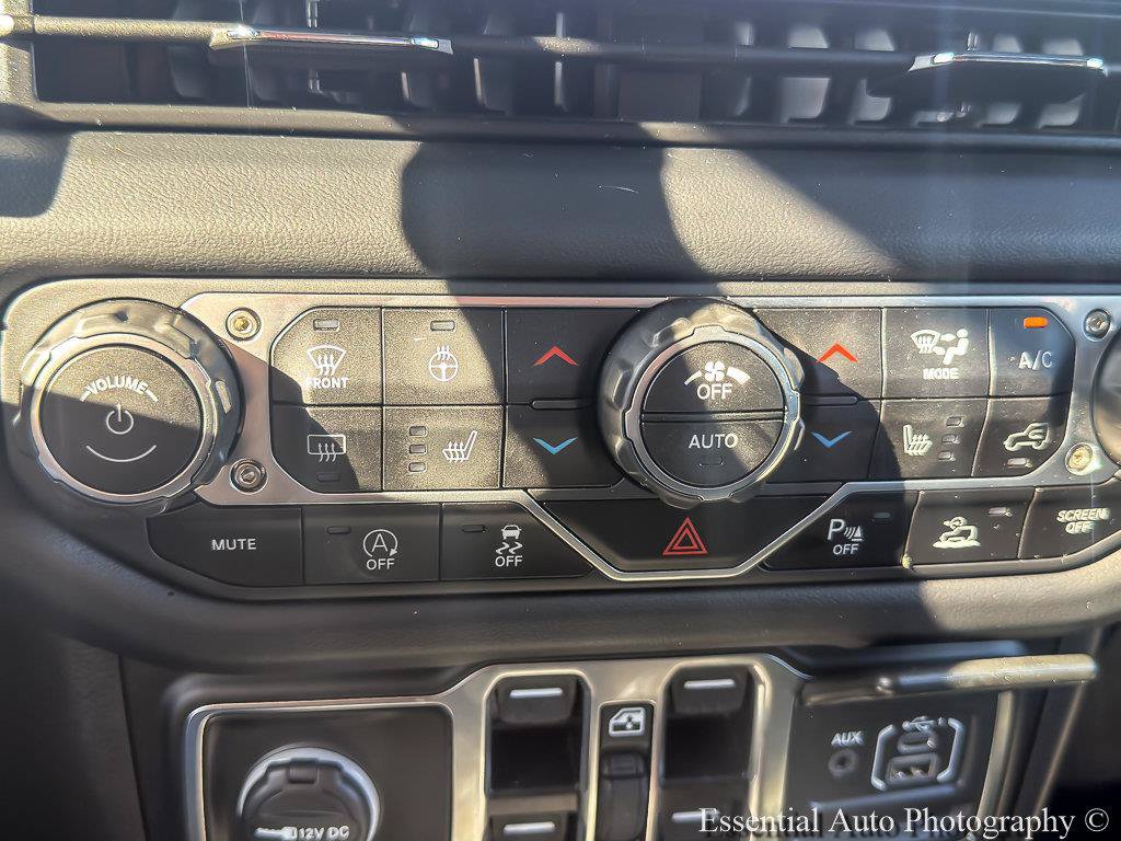 Certified 2025 Jeep Gladiator Mojave AWD/4WD image 22