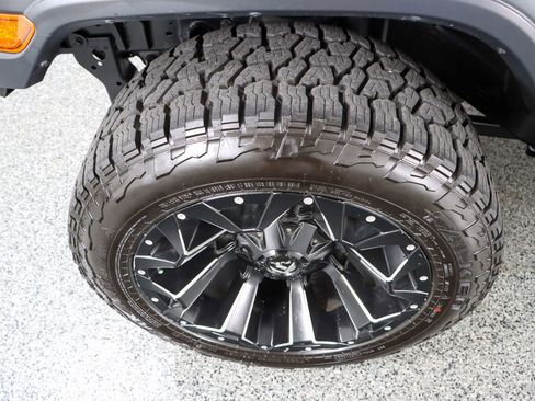 Used 2018 Jeep Wrangler Unlimited Sport S image 11