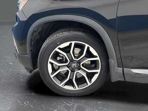 Used 2023 Honda Pilot Touring image 35