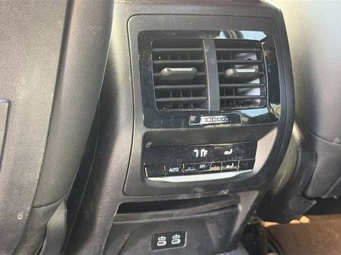 Used 2021 BMW X4 xDrive30i w/ Premium Package image 13
