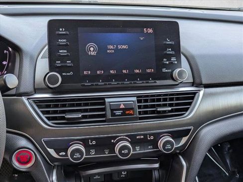 Used 2018 Honda Accord LX image 12