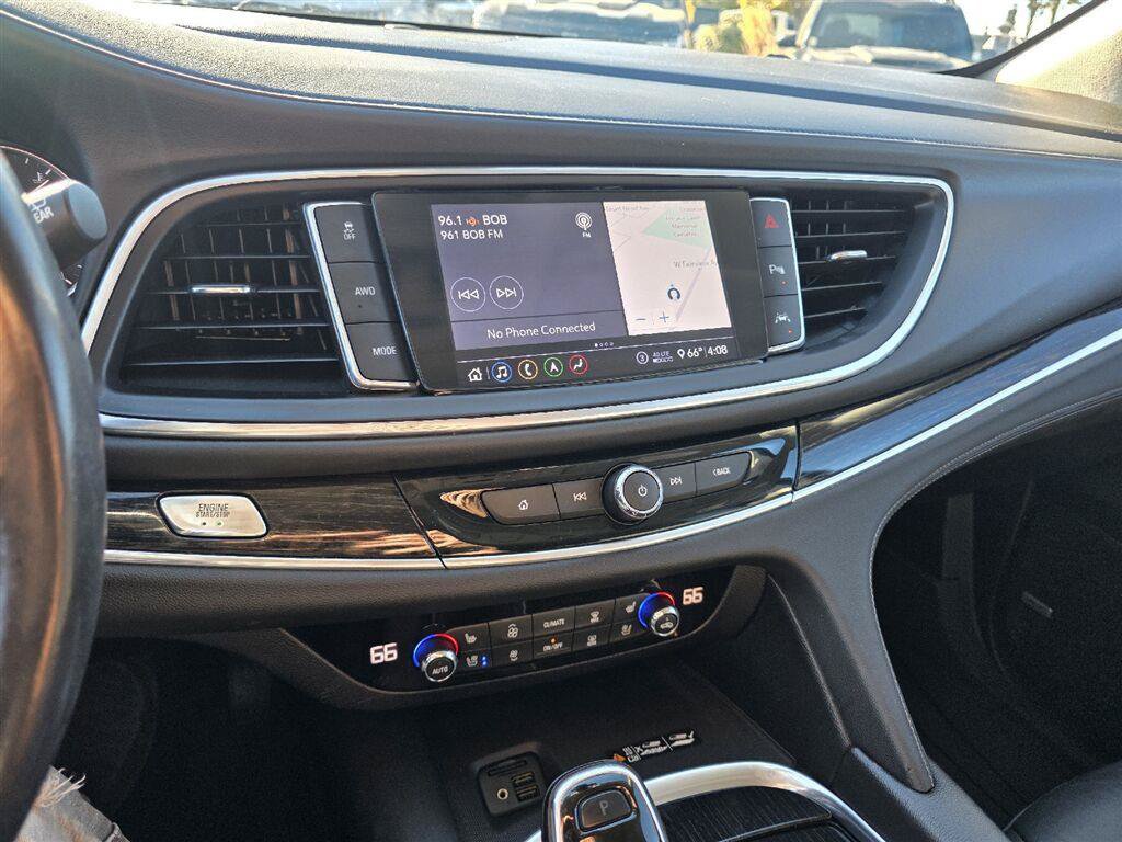 Used 2020 Buick Enclave Avenir w/ Avenir Technology Package AWD/4WD image 15
