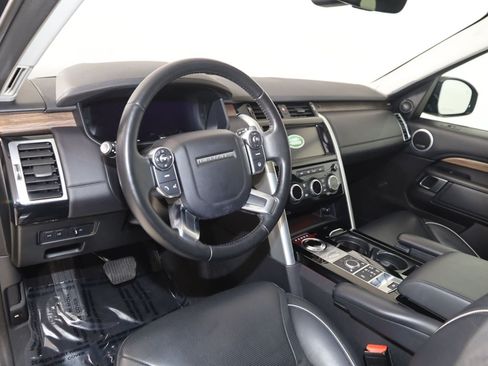 Used 2018 Land Rover Discovery HSE Luxury AWD/4WD image 28
