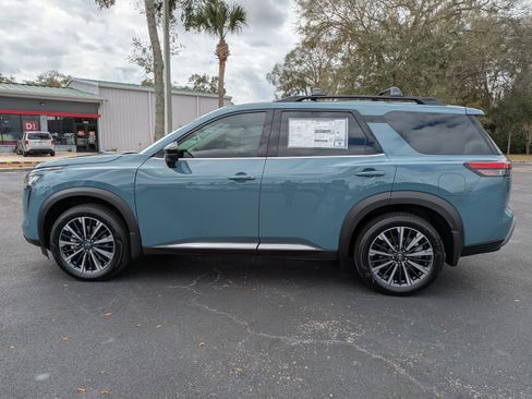 New 2026 Nissan Pathfinder Platinum image 7