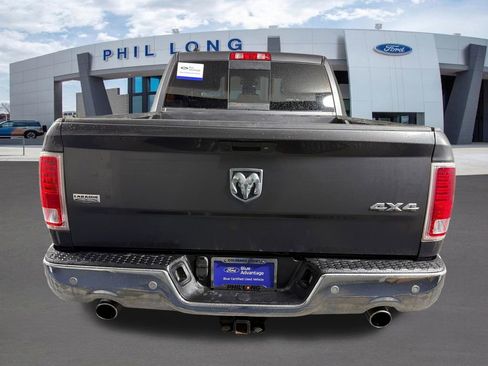 Used 2017 RAM 1500 Laramie w/ Convenience Group AWD/4WD image 4