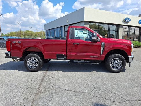 New 2025 Ford F250 XLT image 5