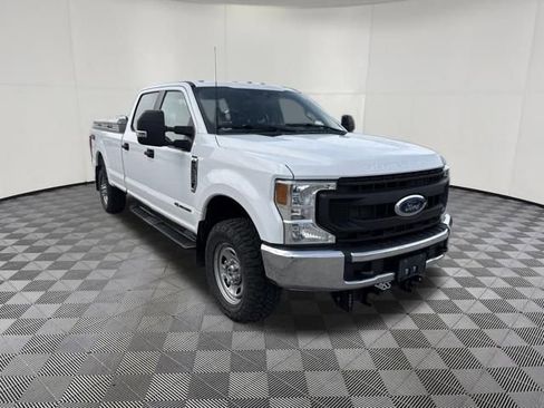 Used 2022 Ford F350 XL w/ Power Equipment Group AWD/4WD image 3