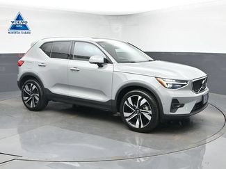 Used 2024 Volvo XC40 B5 Plus w/ Climate Package AWD/4WD video 1
