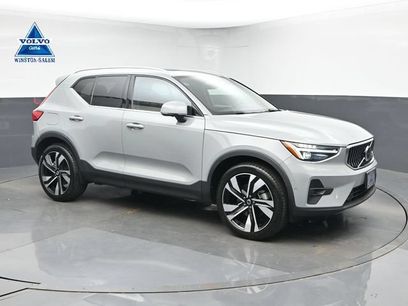 Used 2024 Volvo XC40 B5 Plus w/ Climate Package