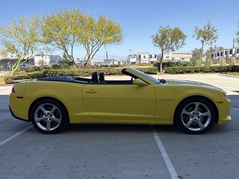 Used 2014 Chevrolet Camaro SS w/ RS Package RWD image 2