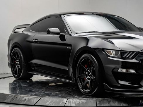 Used 2018 Ford Mustang Shelby GT350R w/ GT350R Equipment Group 920A RWD image 20