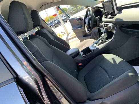 Used 2025 Toyota RAV4 LE AWD/4WD image 14