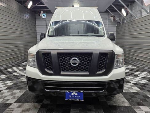 Used 2018 Nissan NV 2500 SV RWD image 3
