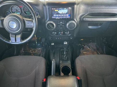 Used 2015 Jeep Wrangler Unlimited Sport w/ Quick Order Package 24S AWD/4WD image 16